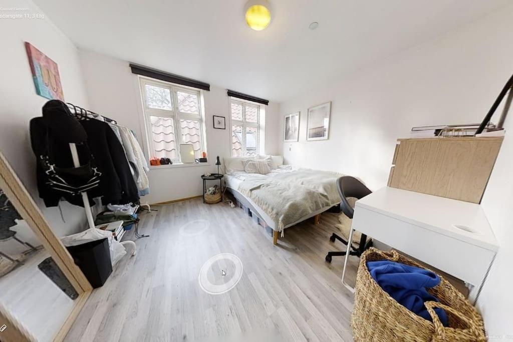Spacious, 1 Minute From Bryggen! 베르겐 외부 사진